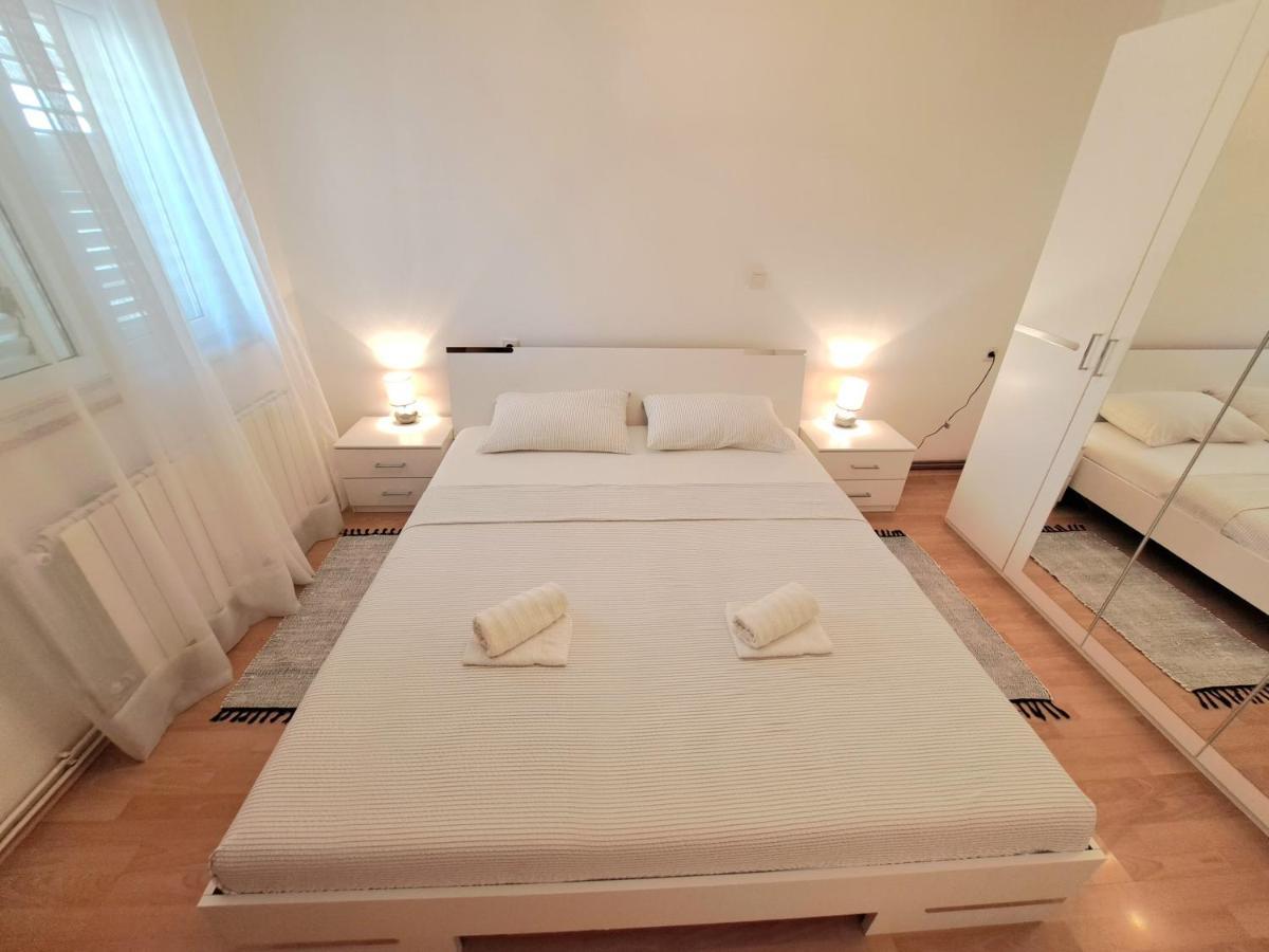 רייקה Apartman Lara מראה חיצוני תמונה