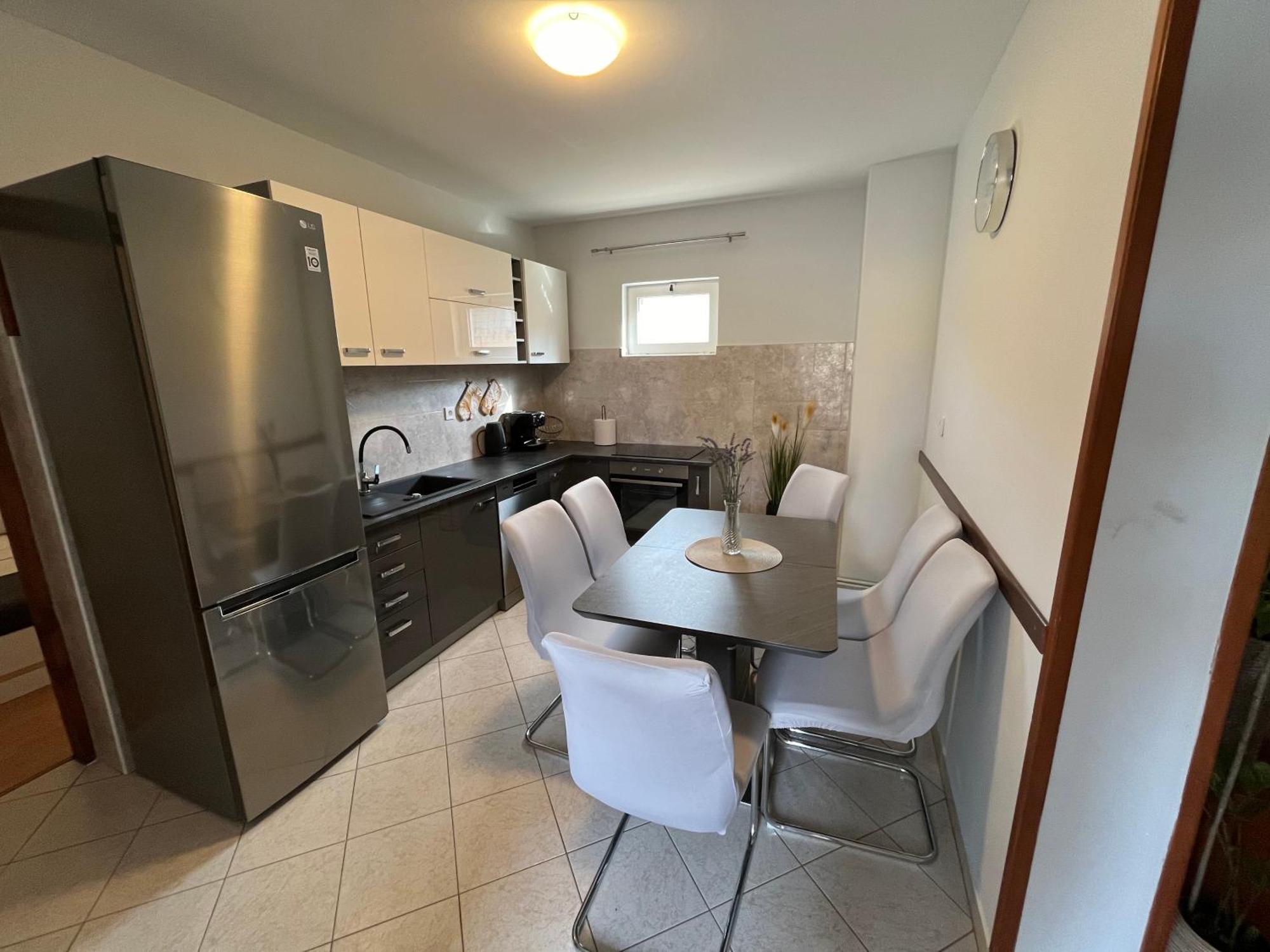 רייקה Apartman Lara מראה חיצוני תמונה